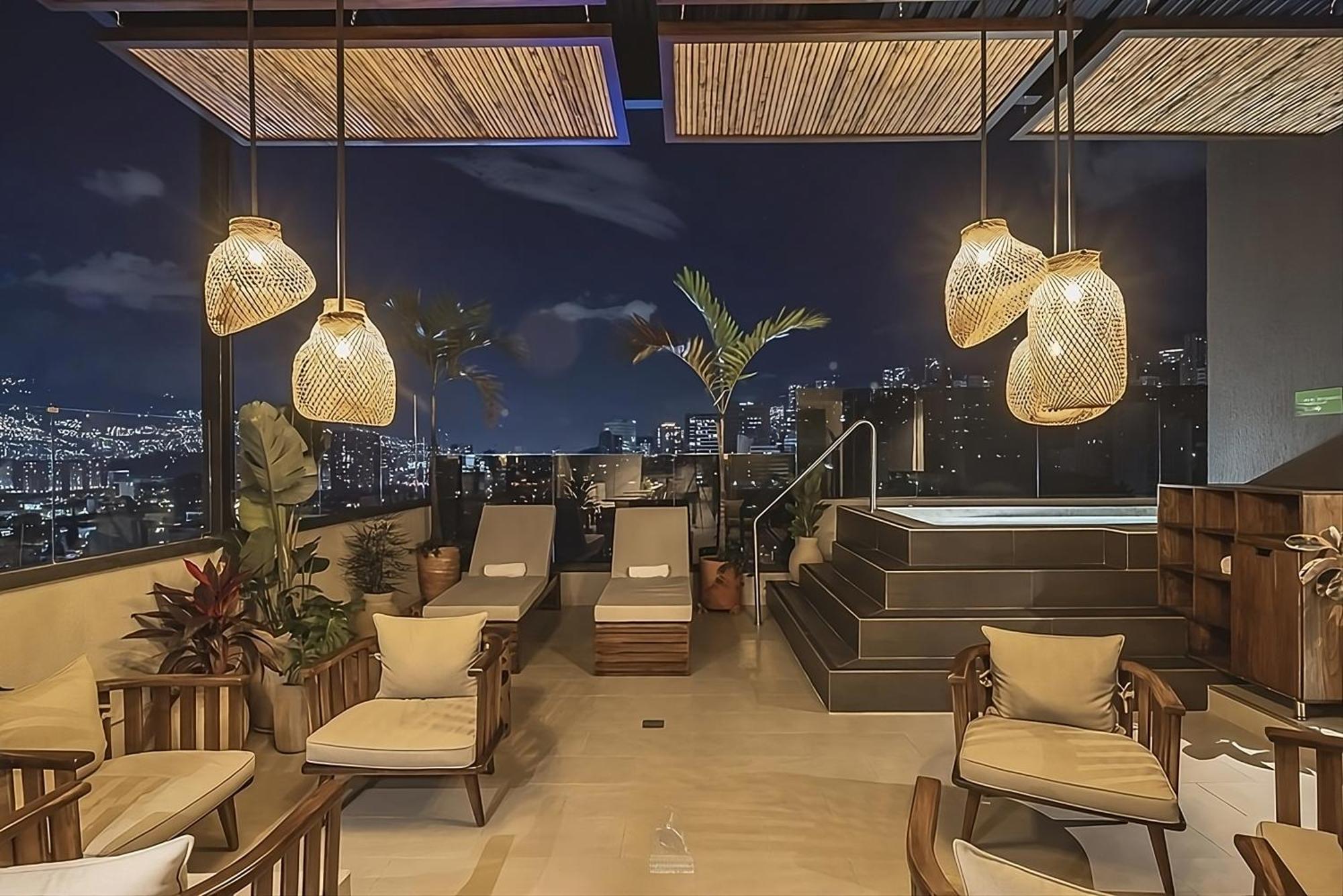 Golden Valley Hotel Medellín Dış mekan fotoğraf
