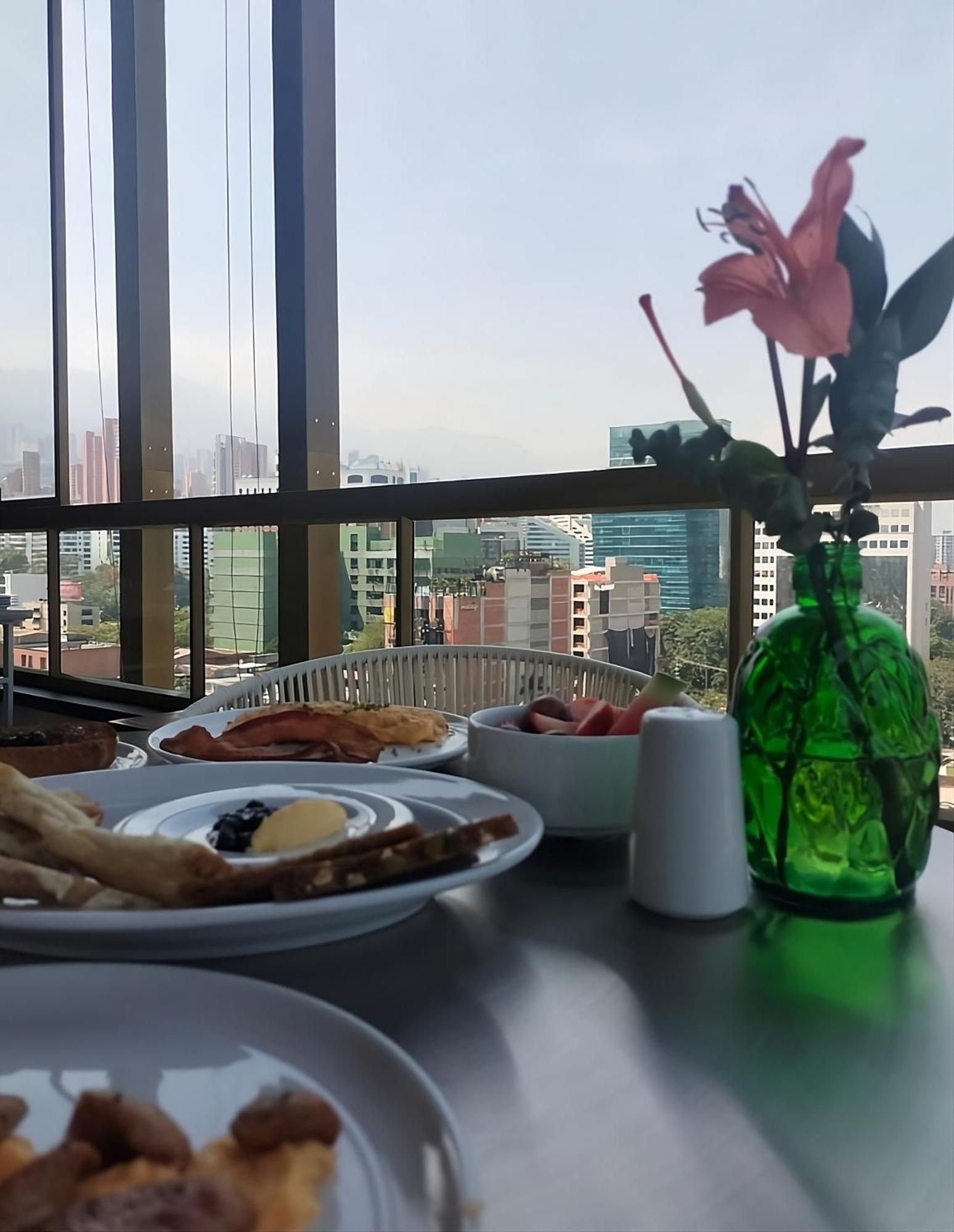 Golden Valley Hotel Medellín Dış mekan fotoğraf